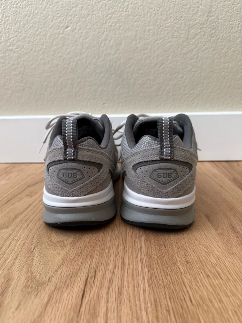 New Balance 608 v5 Grey Suede Sneakers Men’s Size 10 Extra Wide